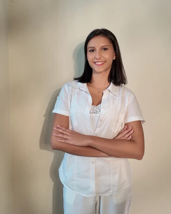 Rosalina Resta, Lernende bei MAYKOSMETIK